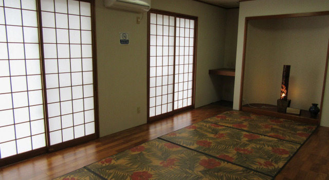 Guest House Diamond - Hostel, Rezerwuj Hostel Hotele w Okinawa z parkingiem, Parking