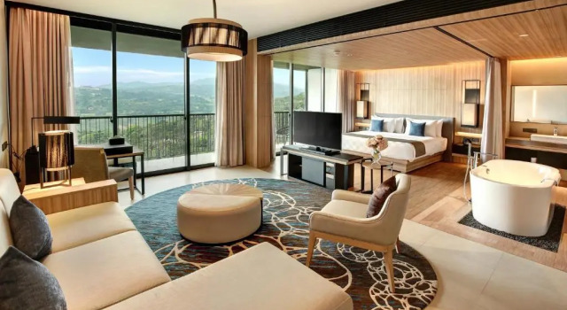 Junior suite Royal Tulip Gunung Geulis Resort and Golf