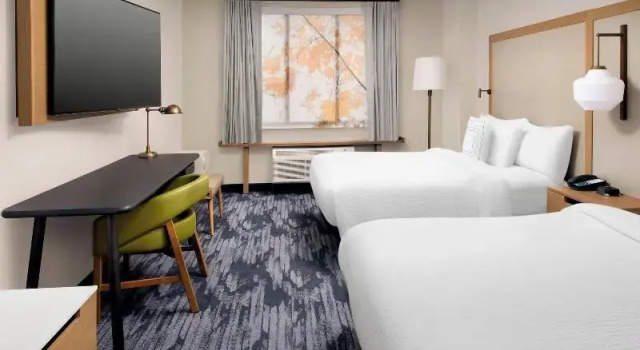 Четырёхместный номер Standard Fairfield Inn & Suites by Marriott Alexandria West/Mark Center