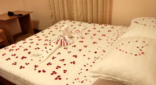 Thiri Mingalar Hotel, Boek Hotel Nyaung-U Mandalay Region