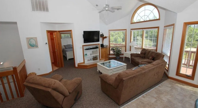 Goat Locker - 5 Br Home