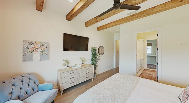 Dreamy Lake Travis W/ Swim Park & Marina 3 Bedroom Home, Book Hotel Spicewood Texas