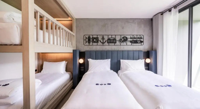Четырёхместный номер Koko Party Kokotel Phuket Nai Yang Beach