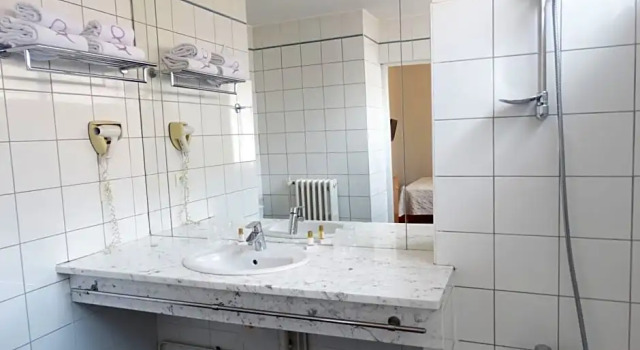 Номер Superior Hôtel Le Moderne