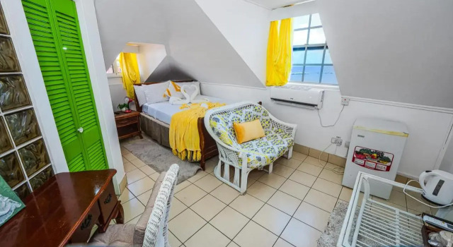 Deyna'S City Inn, Buchen Sie Hotel Hotels & Unterkünfte in St. George's, Hotel