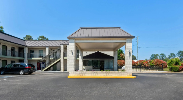 Quality Inn Raeford, Buchen Sie Hotel Raeford North Carolina
