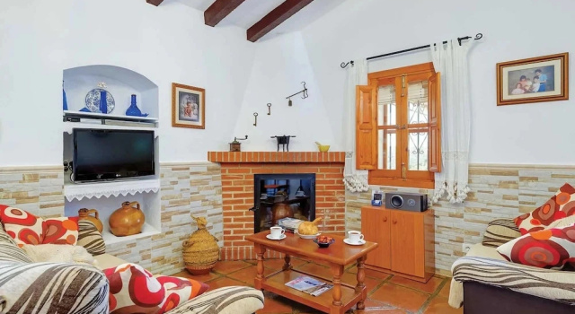 Cortijo Urdiales in Frigiliana, Забронировать Вилла Отели Торрокс с парковкой, Парковка