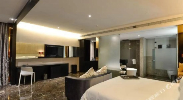 Maitao Crystal Hotel, Rezerwuj Hotel Taizhou Zhejiang