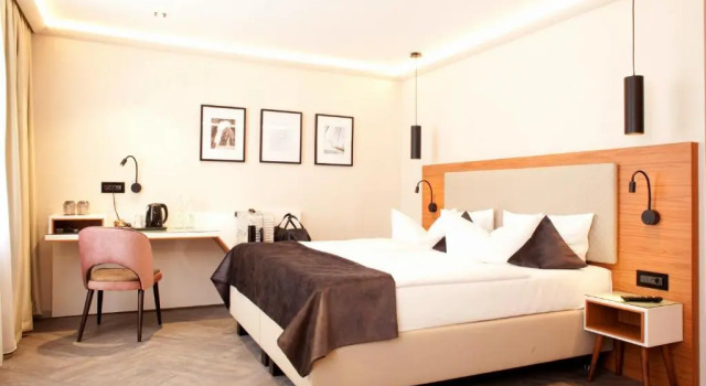 Полулюкс Hotel Schweriner Hof
