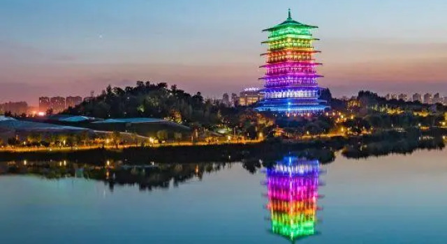 Junyue Shangpin Hotel, Boek Hotel Hotels in Shaanxi met parkeren, Parkeren