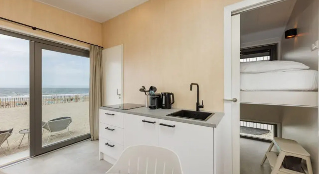 Шале Beach House in Zandvoort With Sea View