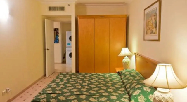 Апартаменты Deluxe Apartment on the Beach