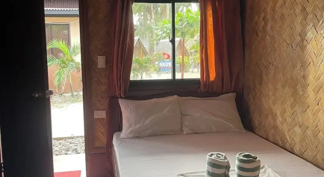 Коттедж Akoya Beach Park and Cottages