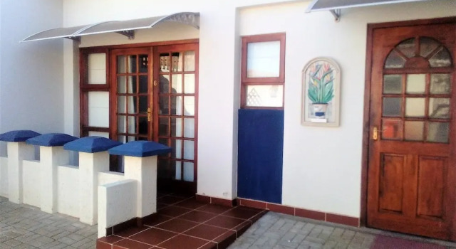 "room in B&B - Double En-suite Bedroom Oryx - Big Common Space and Easy Access Beach Swakopmund", Book Bed and Breakfast Swakopmund Namibia