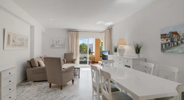 Spacious 3 bedrooms apartment at LAS BRISAS