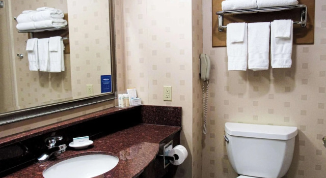 Люкс Hampton Inn Oxford-West