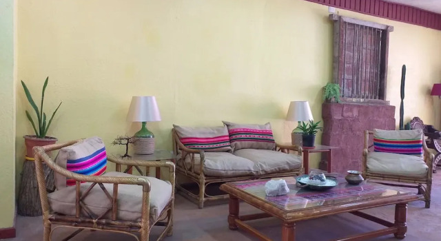 Hostal Ashpai