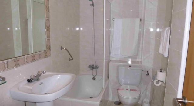 Двухместный номер Economy Hotel Alisa