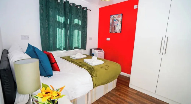Номер Classic Spacious 3BR House Sleeps 6