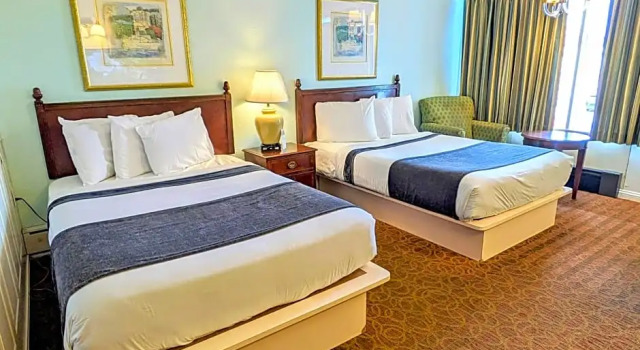 Четырёхместный номер Standard Quebec Motel