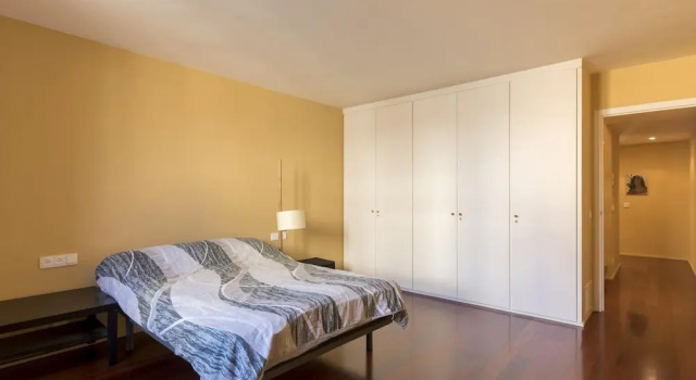 Elegant Holiday Home in Sant Boi de Llobregat With Terrace, Забронировать Отель Сан-Бой-де-Льобрегат Baix Llobregat, рядом с Парк-Комерсиаль-Сант-Бои
