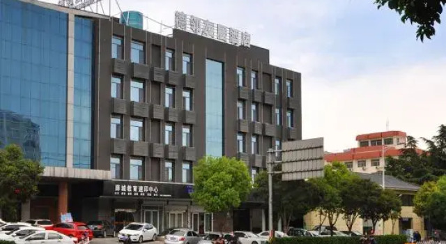 Delin Friendship Hotel, Prenota Hotel Hotel a Shandong con parcheggio, Parcheggio