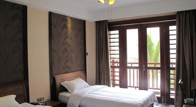 Jingyue Sunshine Inn, Buchen Sie Hotel Hotels in Yunnan mit Parkplatz, Parkplätze