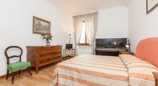 Апартаменты с 2 комнатами с балконом Rental in Rome Ancient Rome View