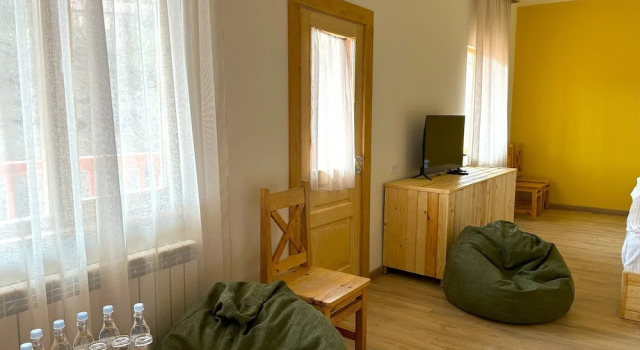 Семейный номер Standard с балконом и с видом на реку Ecokayan Dilijan Resort Hotel