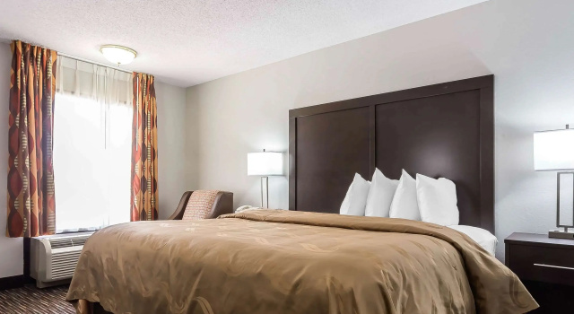 Двухместный номер Standard Quality Inn & Suites Mooresville-Lake Norman