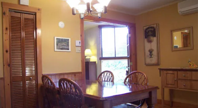 Appartement au 200 Cèdres, 预订 公寓 隆格伊 South Shore Montreal