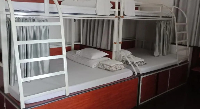 Кровать в общем номере Dalat 24h Guest House