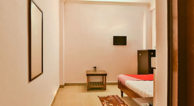 OYO 19509 Fly Rooms, Забронировать Отель Отели Нью-Дели с завтраком, Завтраки