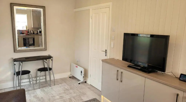 Carlisle Central, Cute Studio Appt, the Cupboard (Adults Only)