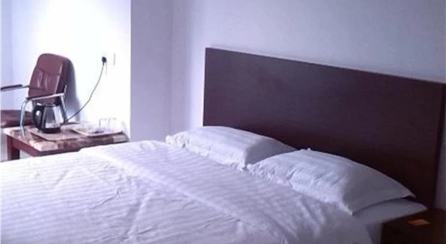 Zhongshan Yongyi Hotel, Rezerwuj Hotel Zhongshan Guangdong