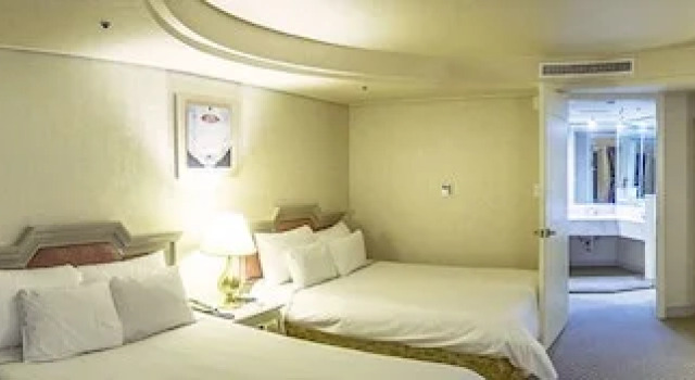 Четырёхместный номер Standard с балконом Jeju Pacific Hotel