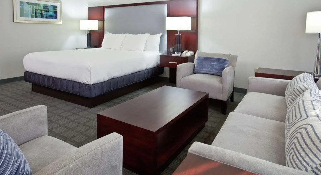Двухместный номер Deluxe Hilton Scranton & Conference Center