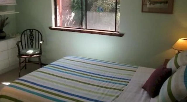 Fern Cove Bed and Breakfast, Varaa Hotelli Perth CBD Perth