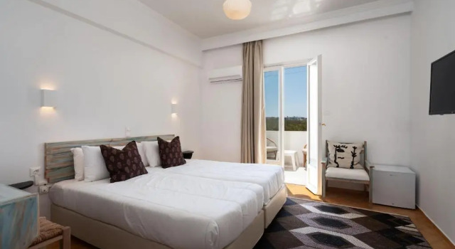 Номер Standard с балконом Pounda Resort Paros, a member of Radisson Individuals