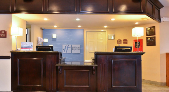 Holiday Inn Express Farmington - Bloomfield by IHG, Book Hotel Farmington New Mexico