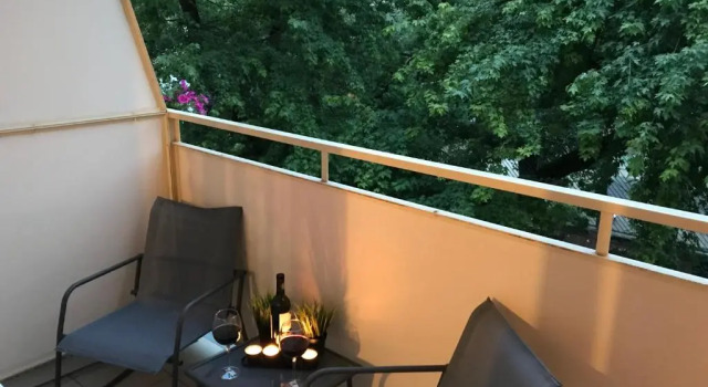 Апартаменты c 1 комнатой с балконом Rent0nline Hoża Apartment Center Metro
