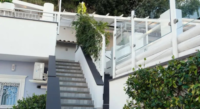 Pharus miseni, Rezerwuj Hotel Hotele w Bacoli z basenem, Basen
