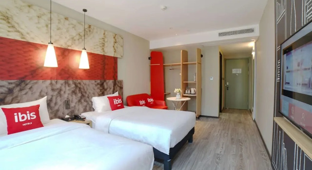 Двухместный номер Standard Ibis Chengdu Hi-Tech Zone Longhu Hotel