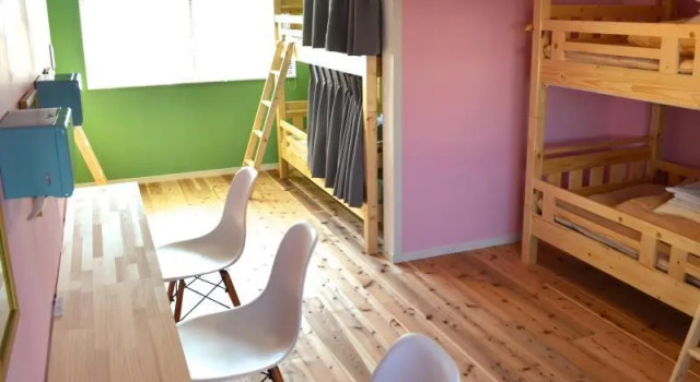 Кровать в общем номере (женский номер) Greenwood Hostel