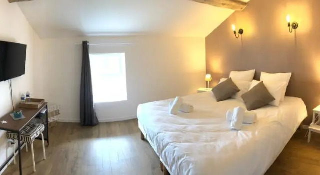 Le nid de l'ain, Book Hotel Varambon Bugey