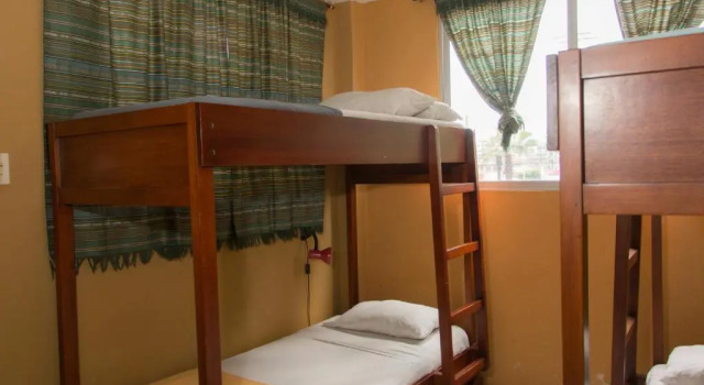 Кровать в общем номере (женский номер) Dreamkapture Hostel close to the airport and bus terminal