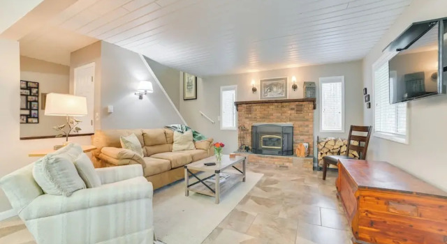 Bellaire Home Near Shanty Creek Resort/schuss Mtn, จอง บ้านพักตากอากาศ Bellaire มิชิแกน