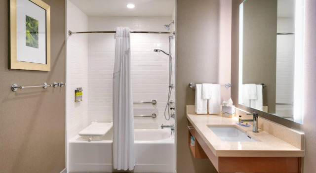 Двухместный люкс Staybridge Suites - Gainesville I-75 by IHG