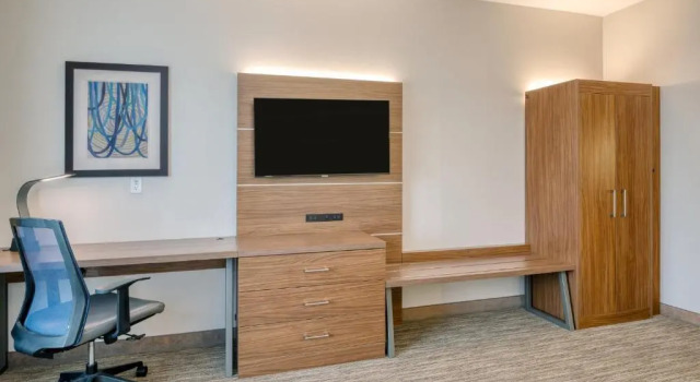 Люкс Holiday Inn Express Troy by IHG