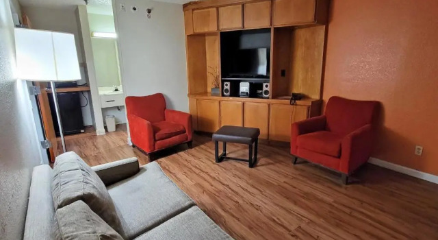 Двухместный люкс Standard Studios & Suites 4 Less Charlotte
